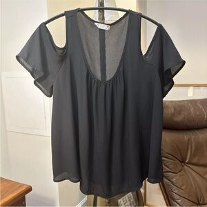 Lush Black Size S Short Sleeve Cold Shoulder Top Lightweight Relaxed Fit